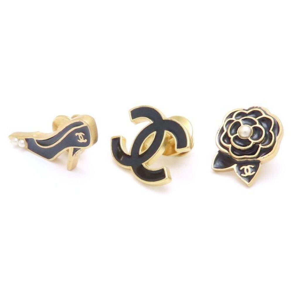 CHANEL Authentic Gold Logo Brooch - Picture 3 of 8